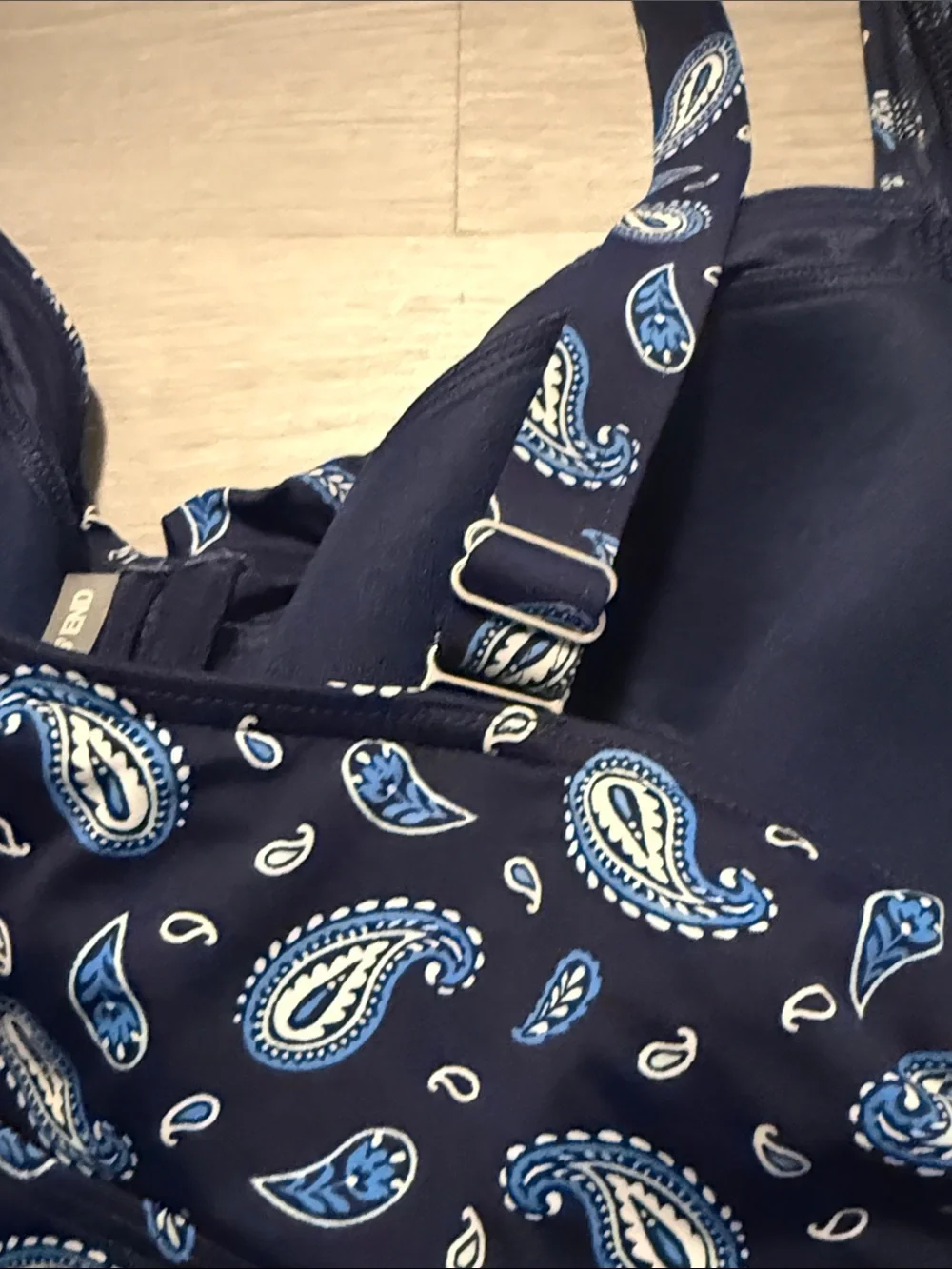 Lands'‎ End Navy Paisley Tankini Top